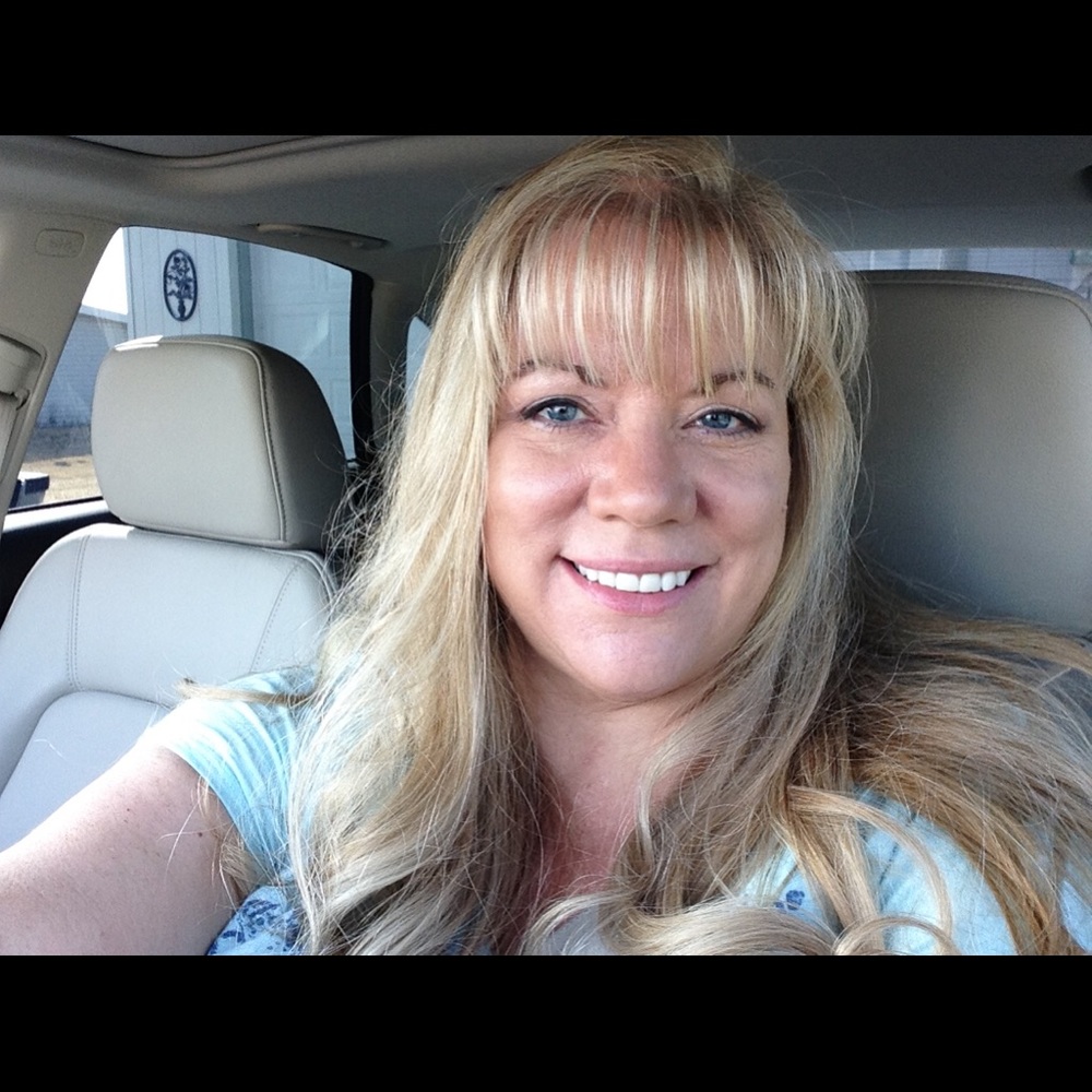 Meet your Posher, Lorena